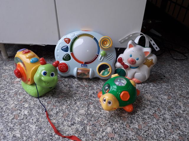 Giochi della Chicco con musichette varie