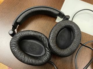 SENNHEISER HD 380 PRO