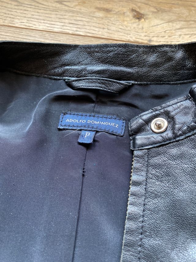 Chaqueta de piel entallada