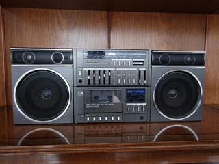Sanyo C4. Boombox 1984