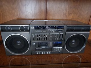 Sanyo C4. Boombox 1984