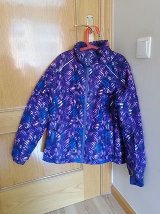 cazadora anorak de nieve o deportiva