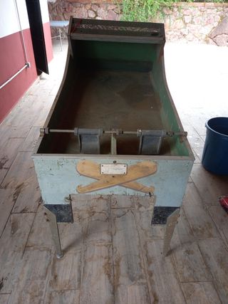 Maquina recreativa antigua de colección