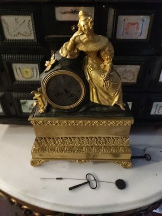 RELOJ DE SOBREMESA 