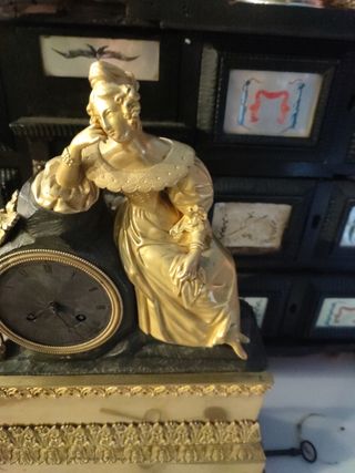 RELOJ DE SOBREMESA 