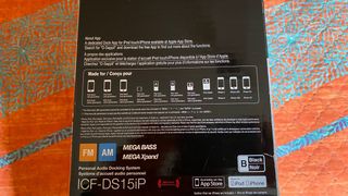 Radio despertador/cargador iPhone e iPad.