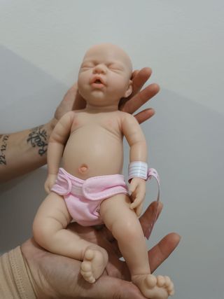 Bebé de silicona de platino de 32 centímetros