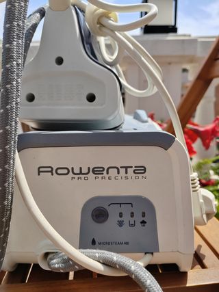 ROWENTA Centro de planchado URGE VENDER
