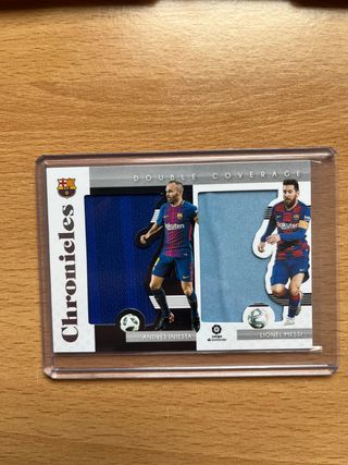 LIONEL MESSI + INIESTA PATCH PANINI TOPPS CROMO 