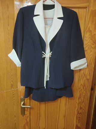 TRAJE DE FIESTA, T-50 (NO SE ARRUGA) 45€