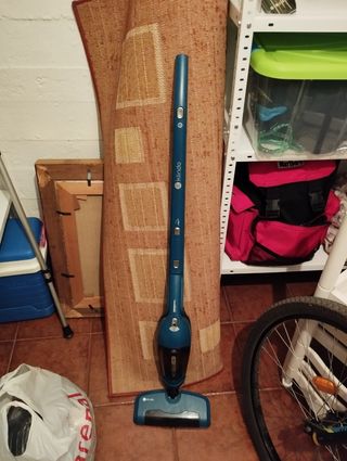 Aspiradora escoba 2 en 1