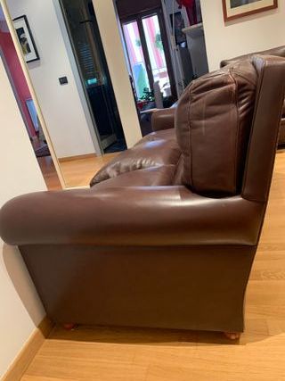 Divano 3 posti Frau in pelle te tavolino