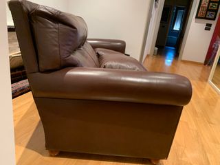 Divano 3 posti Frau in pelle te tavolino