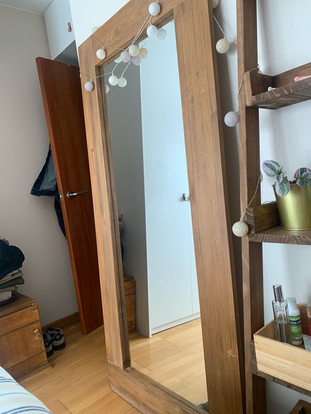 Specchio verticale in legno di pino (NUOVO)