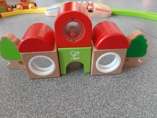 Circuito arcoiris multifuncional Hape