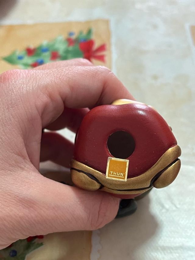 Thun Angelo con pergamena e cuori