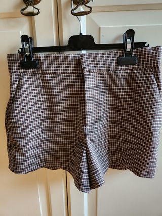 Pantalón corto de vestir ,Zara, talla S 