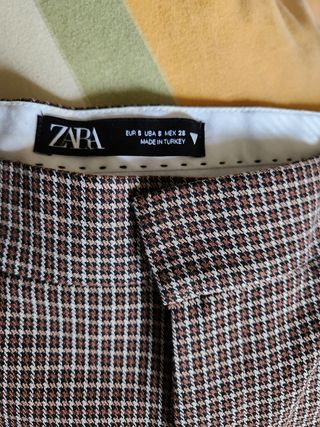 Pantalón corto de vestir ,Zara, talla S 