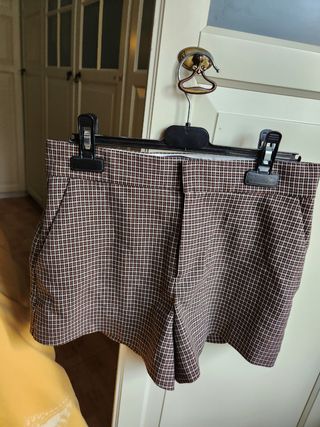 Pantalón corto de vestir ,Zara, talla S 