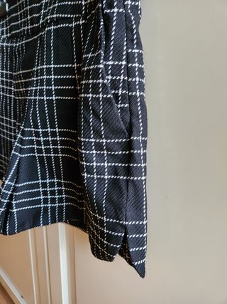 Pantalón corto de vestir ,del Zara, talla Xs