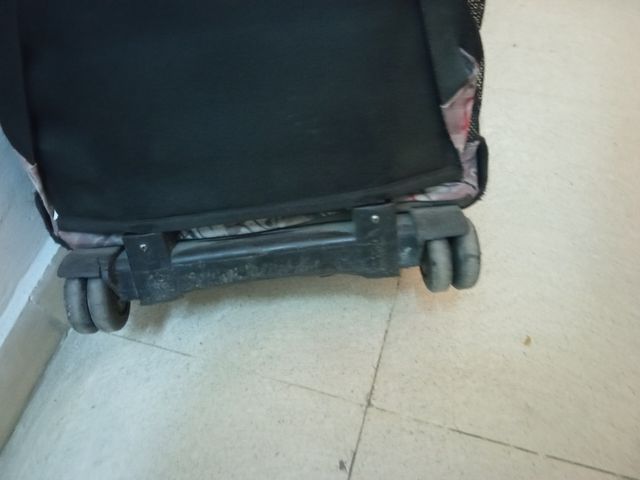 Mochila de ruedas totto