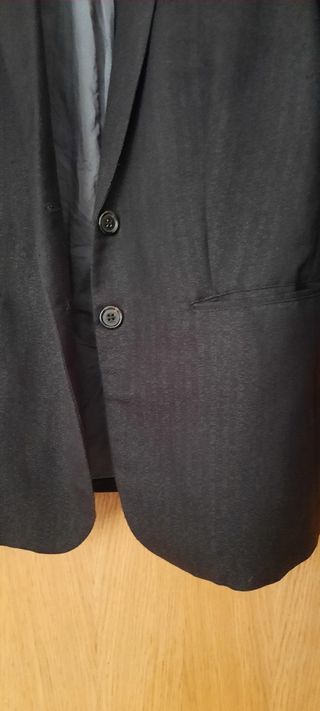 Blazer negra de Naf Naf