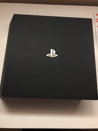 PSP 4 PRO 1TB + mando+ 2 Juegos