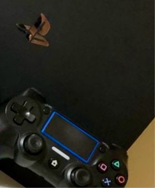 PSP 4 PRO 1TB + mando+ 2 Juegos
