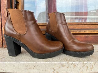 Stivaletti marroni n37