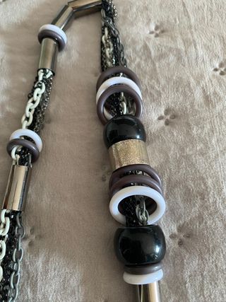 Collar de Adolfo Domínguez