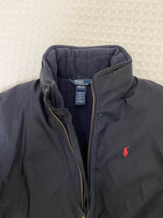 Cazadora acolchada Polo Ralph Lauren azul. 