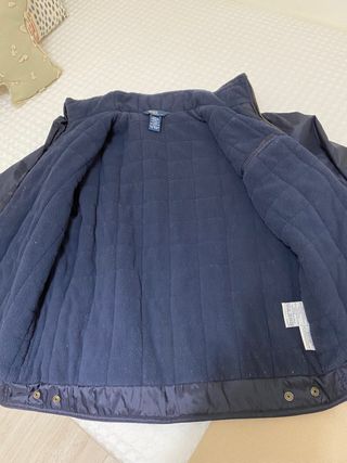 Cazadora acolchada Polo Ralph Lauren azul. 