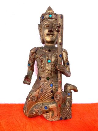 TRES ANTIGUAS FIGURAS TAILANDESAS