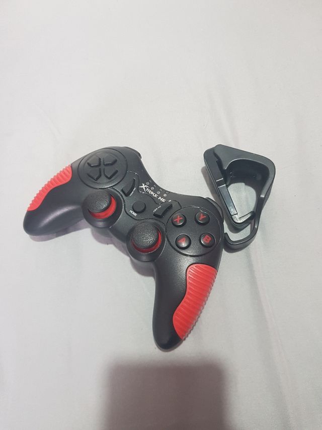 Mando bluetooth Xtrike me.