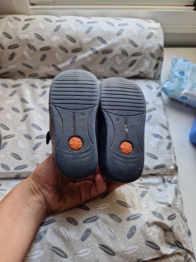 zapatos niño biomecanics 23