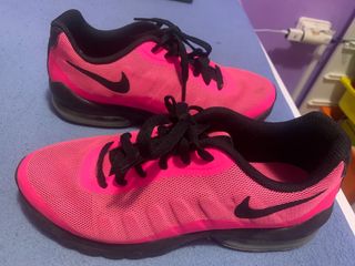 Bambas Nike rosas CON CAJA, PRECIO NEGOCIABLE.