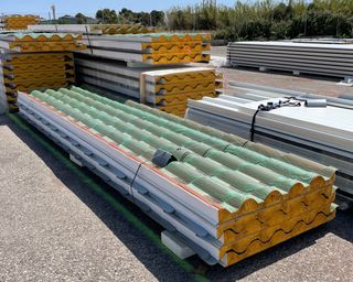 PANEL SANDWICH IMITACIÓN TEJA ROJO 8004