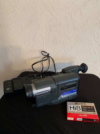 Vídeo cámara Hitachi VM -E220E