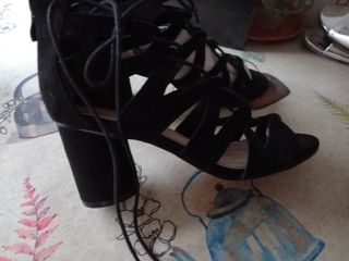 zapatos ante y plateados