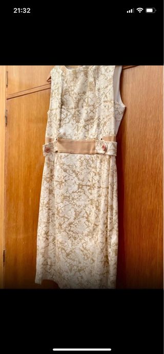 Vestido de cocktail con sandalias a juego talla 40