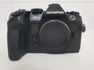 Olympus OM-D  E-M1 Mark II