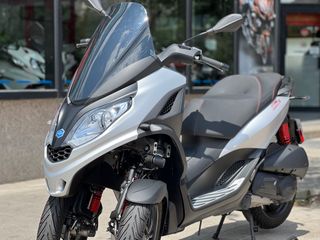 PIAGGIO MP3 300