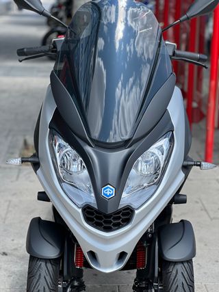 PIAGGIO MP3 300