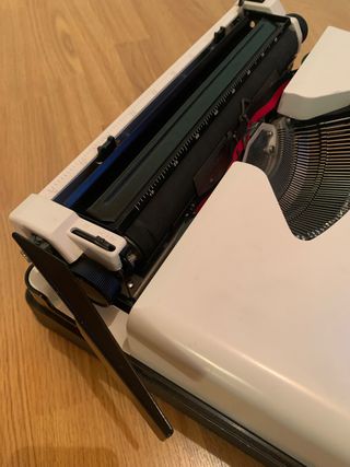 Máquina de escribir olympiette de luxe