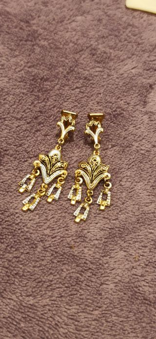 Pendientes oro damasquinado