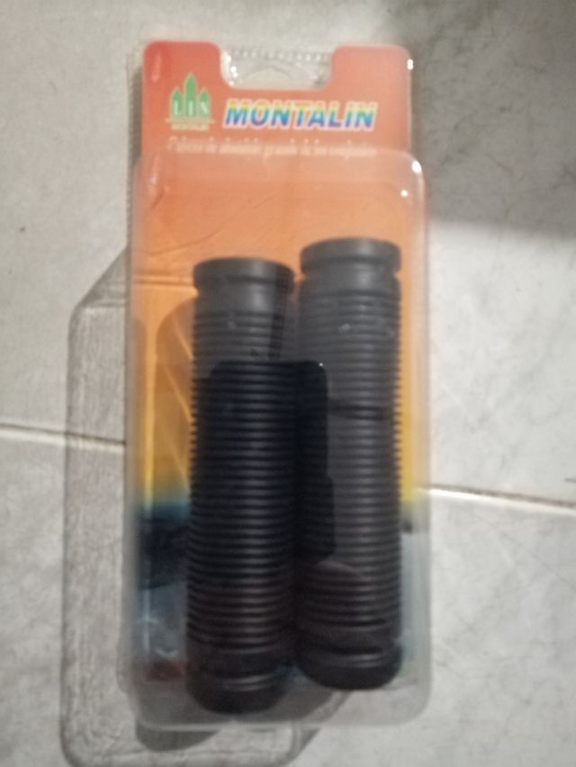 Puños de bicicleta dos modelos nuevos 