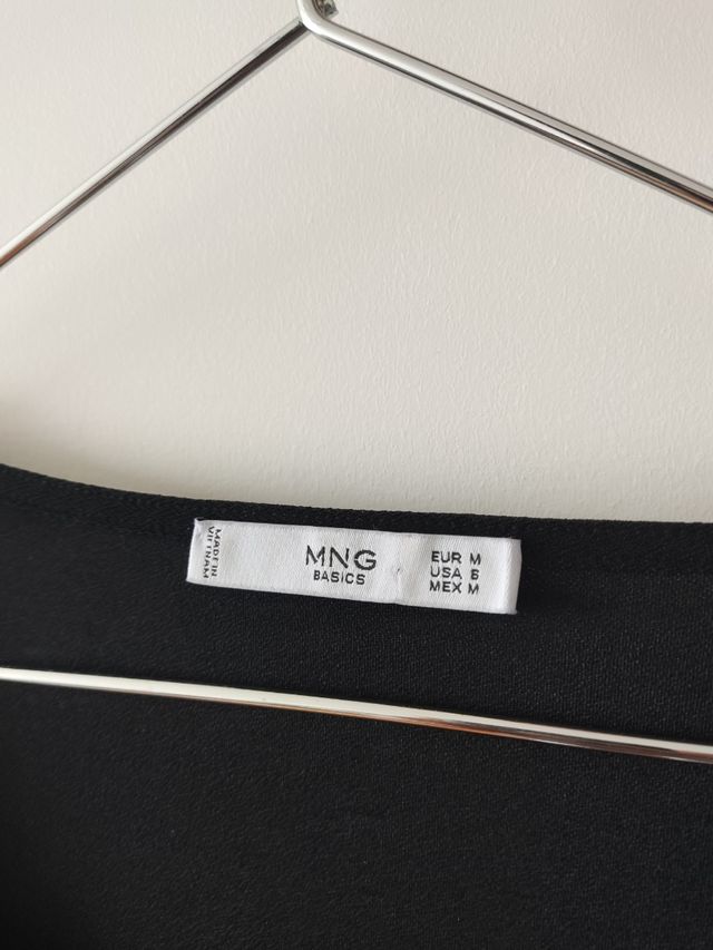 Vestido t-shirt básico preto Mango