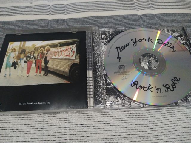 CD **NEW YORK DOLLS**