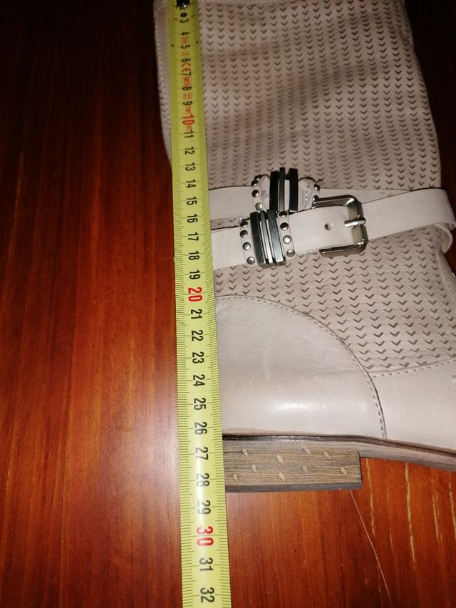 botas piel de verano. t. 36