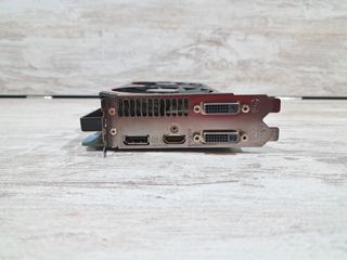 Radeon R9 270X GAMING 2GB (Para reparar o piezas)